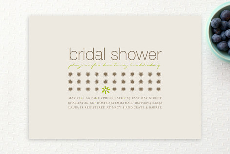 Daisy Calendar Bridal Shower Invitations