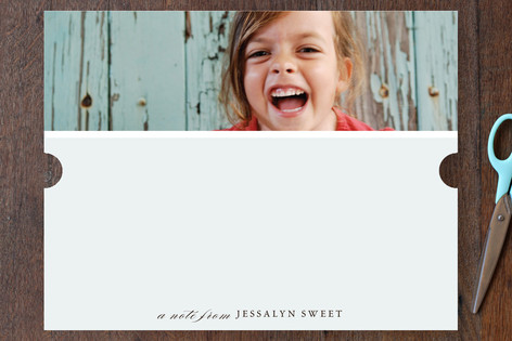 Close-Up Children's Personalized Stationery
