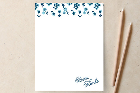 Dainty Personalized Stationery