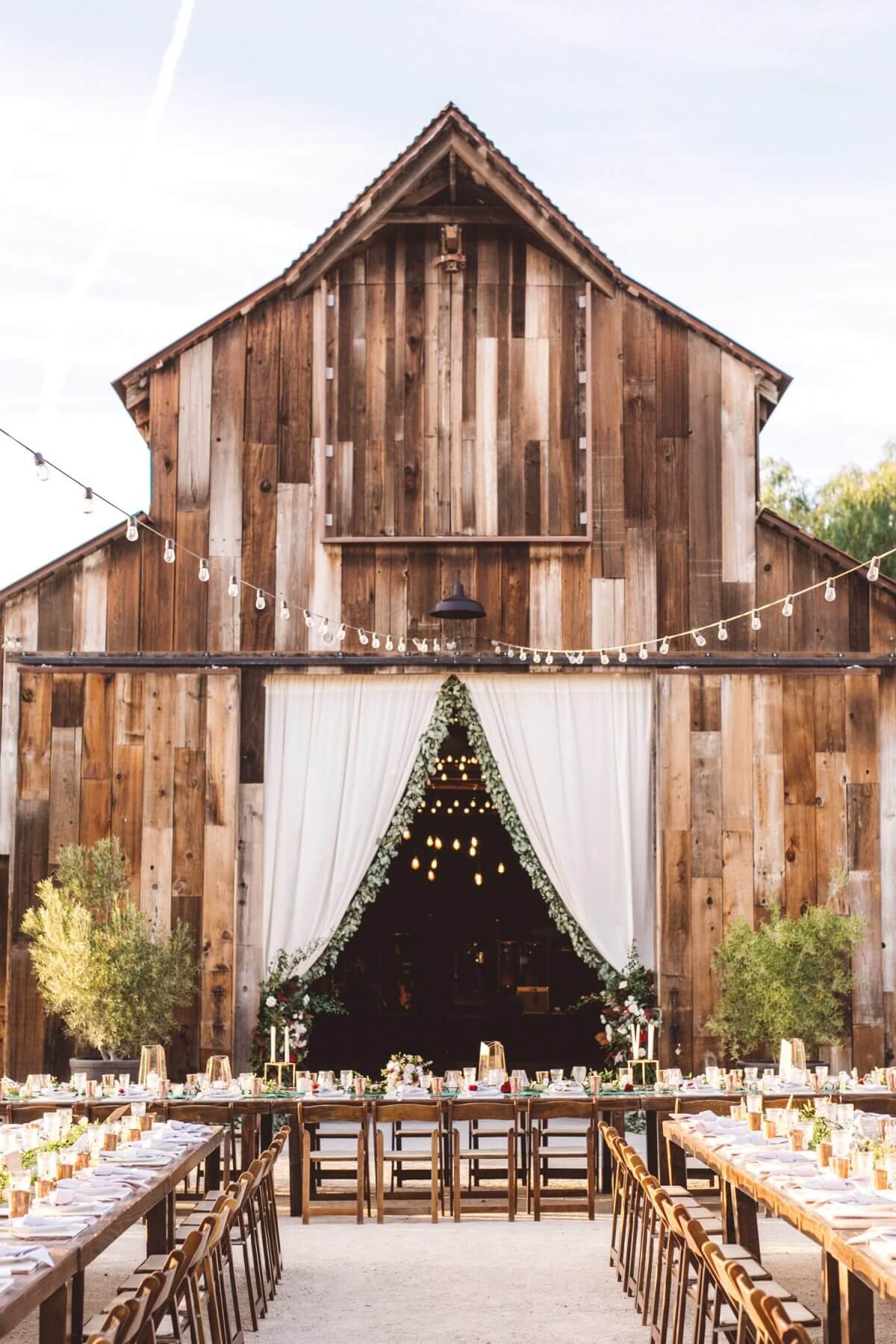 Fall wedding barn