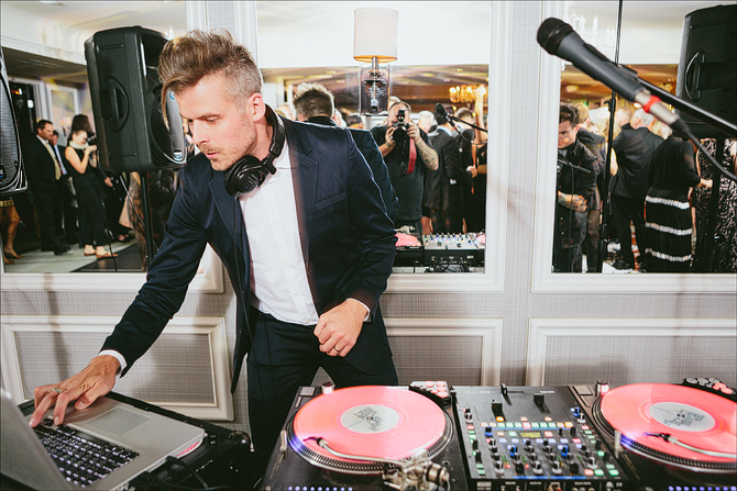 dj playing music at wedding