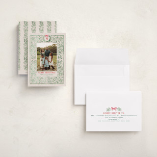 This is a wreath petite holiday cards with standard by Petra Kern called heritage printing on recycled smooth signature in petite