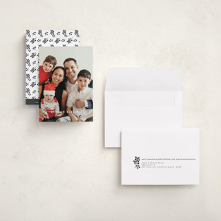 This is a snow petite holiday cards with standard by Deynaaz Daraei called allium printing on recycled smooth signature in petite