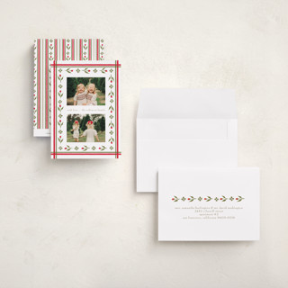This is a christmas classic petite holiday cards with standard by Elsa Duncan called little floral border printing on recycled smooth signature in petite