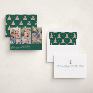This is a wreath holiday photo cards with standard by Cass Loh called jagged edge printing on recycled smooth signature in standard