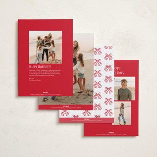 This is a wreath holiday photo cards with standard by Petra Kern called crestendo printing on recycled smooth signature in standard