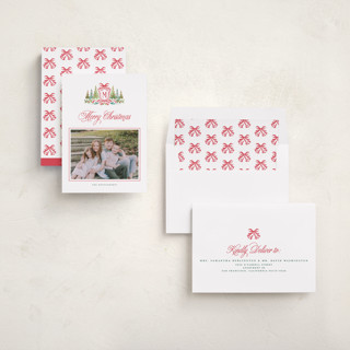 This is a wreath holiday photo cards with standard by Petra Kern called crestendo printing on recycled smooth signature in standard
