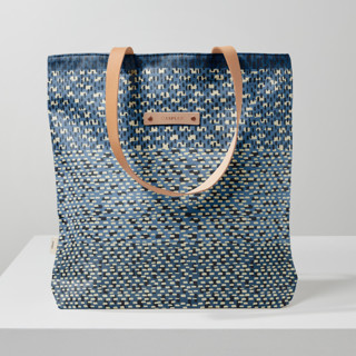 This is a azure custom bags by Bethania Lima called basic - azure in standard