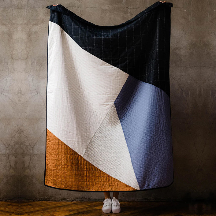 Anchal Naari Quilt Throw