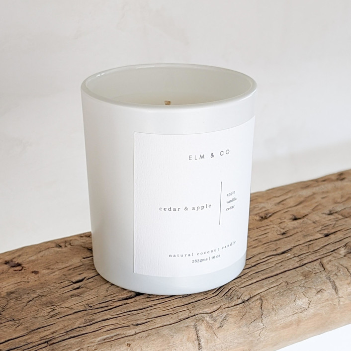 Cedar & Apple Scented Candle