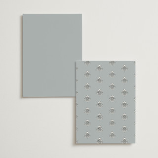 This is a linen menu cards with standard by Cindy Reynolds called sophistique printing on signature in 5x7