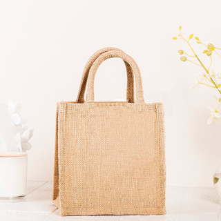 This is a natural wedding day of favors by Veronica Esquino called small jute bags 10 pack in standard