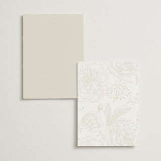This is a classique menu cards with foil pressed by Design Lotus called you & me printing on signature in 5x7