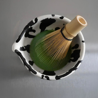 This is a black tableware by OWO Cerámica called rock ceramic matcha bowl in standard
