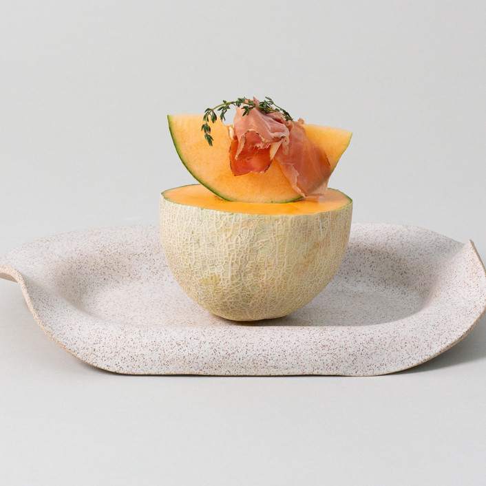 SIN Manta Oval Platter, Speckled White