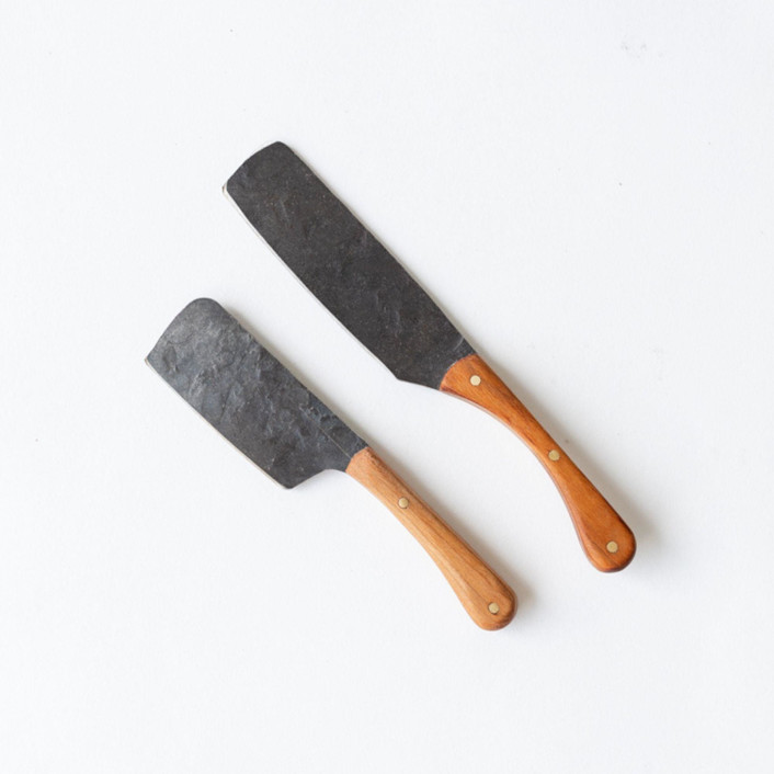 The Large Hand-Forged Knife in Cherry