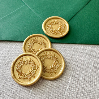 This is a multicolorassorted-colors wax seals by Maria Ferrer G. called christmas wreath wax seal sticker | customizable color | set of 10 in standard