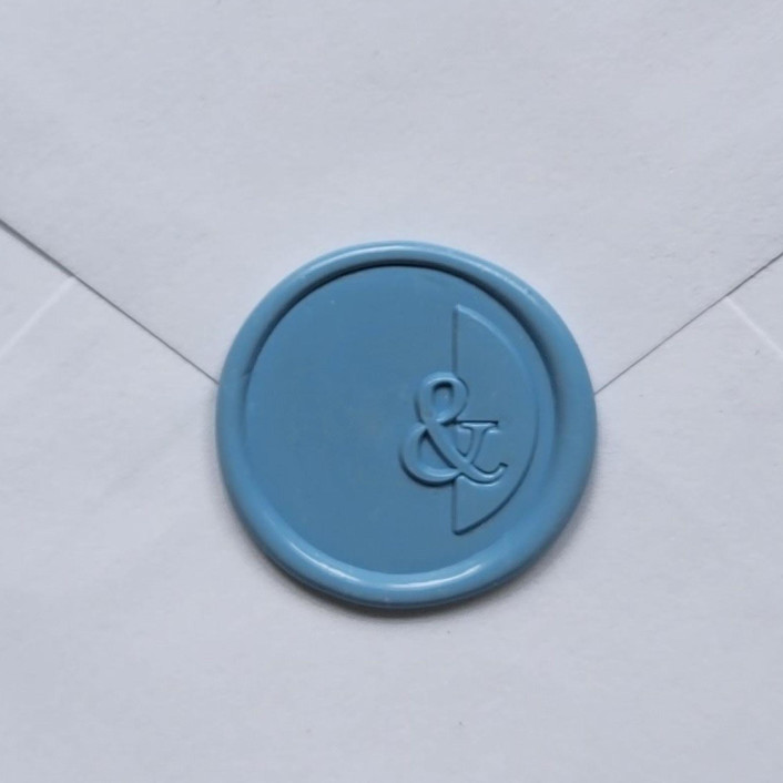 Customizable Color Ampersand Self-adhesive Wax Seals, Set of 5
