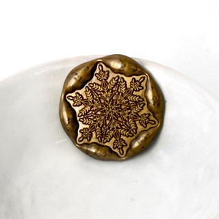 This is a multicolorassorted-colors wax seals by Abby Choi called snowflake shape wax seal, pack of 10, customizable color in standard