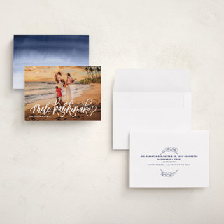 This is a snow holiday photo cards with standard by Elsa Duncan called a very mele kalikimaka printing on recycled smooth signature in grand