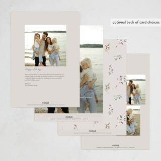 This is a tinsel holiday photo cards with standard by Petra Kern called keepsake wreath printing on recycled smooth signature in grand