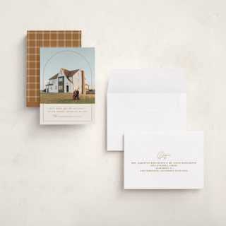 This is a gingerbread holiday photo cards with standard by Julie Murray called home sweet home printing on recycled smooth signature in grand