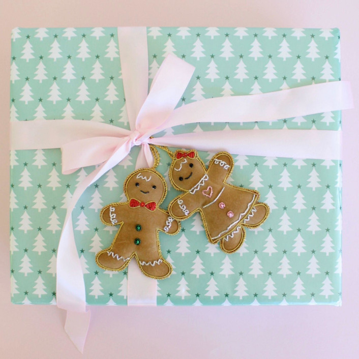 Jollity & Co Gingerbread Boy Ornament - Thumbnail 3
