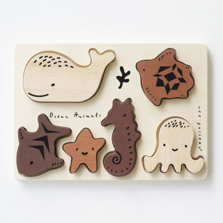 This is a natural home decor by Wee Gallery called wee gallery wooden tray puzzle - ocean animals - 2nd edition in standard